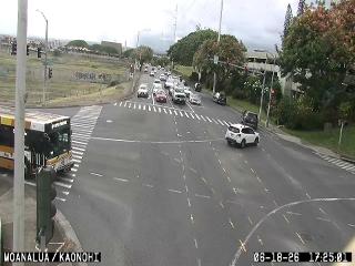 MOANALUA RD & KAONOHI ST